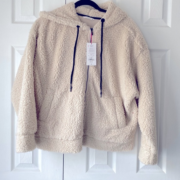 SOLD❗️NWT Hooded zipper front 100% Polyester X-Large - Picture 1 of 5